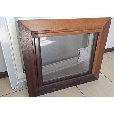 Okná pre hospodárske zvieratá, maštale, ošípané a stajne. Výrobca plastových okien, sietí proti komárom - Poľsko