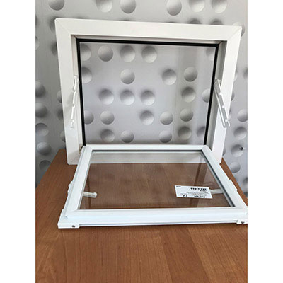 Okná pre hospodárske zvieratá, maštale, ošípané a stajne. Výrobca plastových okien, sietí proti komárom - Poľsko