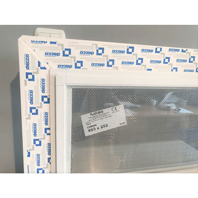 Okná pre hospodárske zvieratá, maštale, ošípané a stajne. Výrobca plastových okien, sietí proti komárom - Poľsko