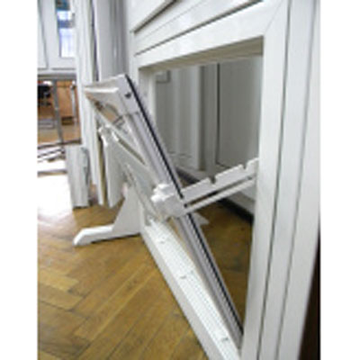 Okná pre hospodárske zvieratá, maštale, ošípané a stajne. Výrobca plastových okien, sietí proti komárom - Poľsko